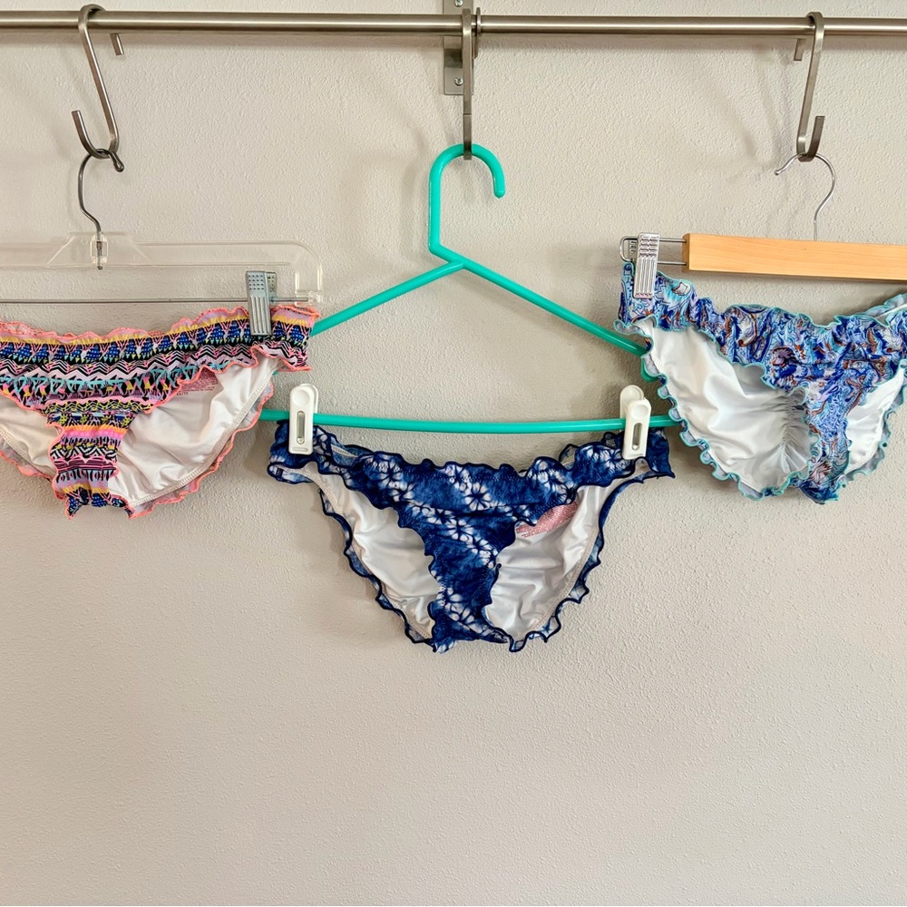 Victoria's Secret Women’s Ruffled Bikini Bottoms Size XS- Blue, Pink, Multicolor